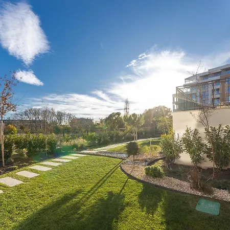 Appartement Stylish 1br Flat Garden Balcony Parking Varna