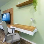 Stylish 1br Flat Garden Balcony Parking Apartamento *
