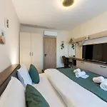 Stylish 1br Flat Garden Balcony Parking * Varna