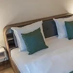 Apartamento Stylish 1br Flat Garden Balcony Parking *