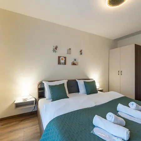 Apartamento Stylish 1br Flat Garden Balcony Parking Varna