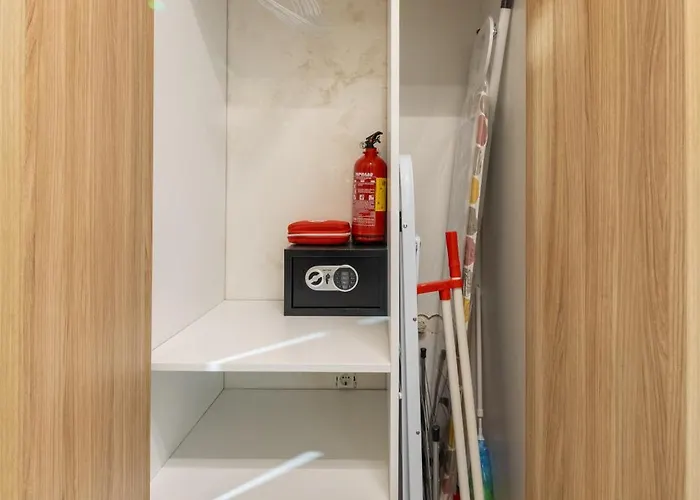 Apartment Stylish 1br Flat Garden Balcony Parking *