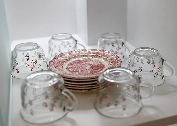 Apartment Stylish 1br Flat Garden Balcony Parking *